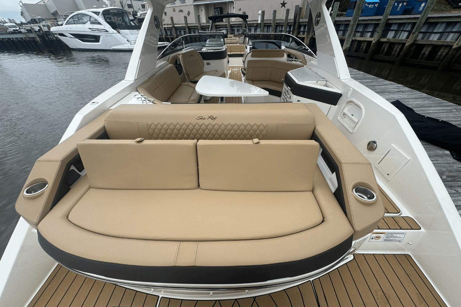 2023 Sea Ray SLX 310 Outboard Image Thumbnail #9