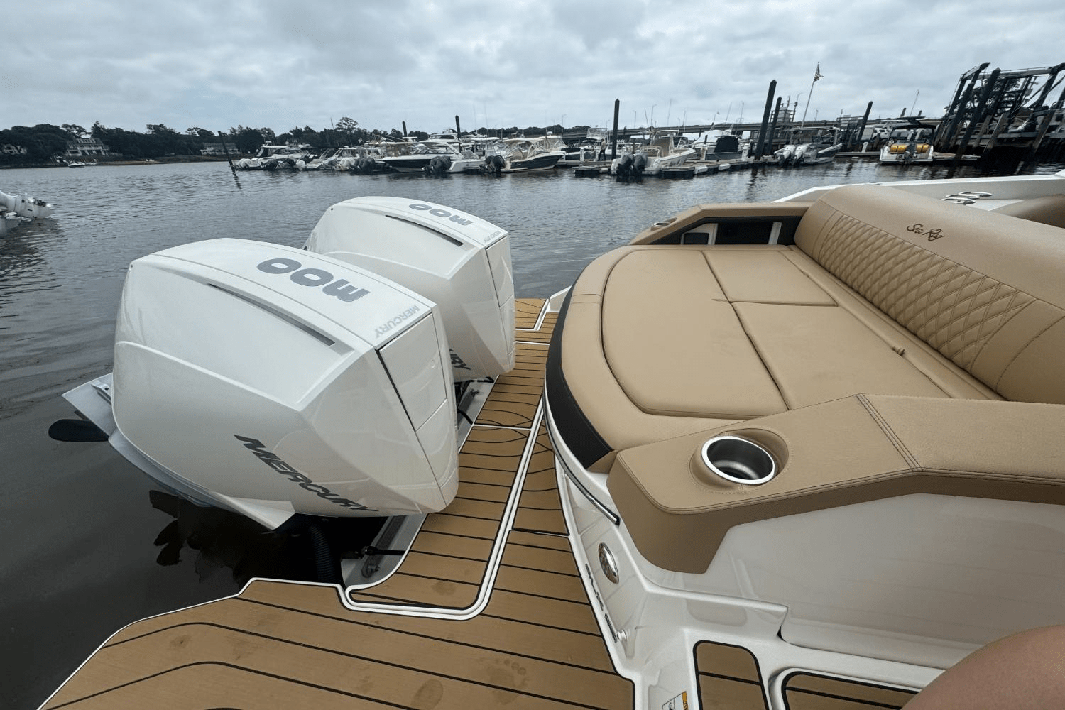 2023 Sea Ray SLX 310 Outboard Image Thumbnail #6