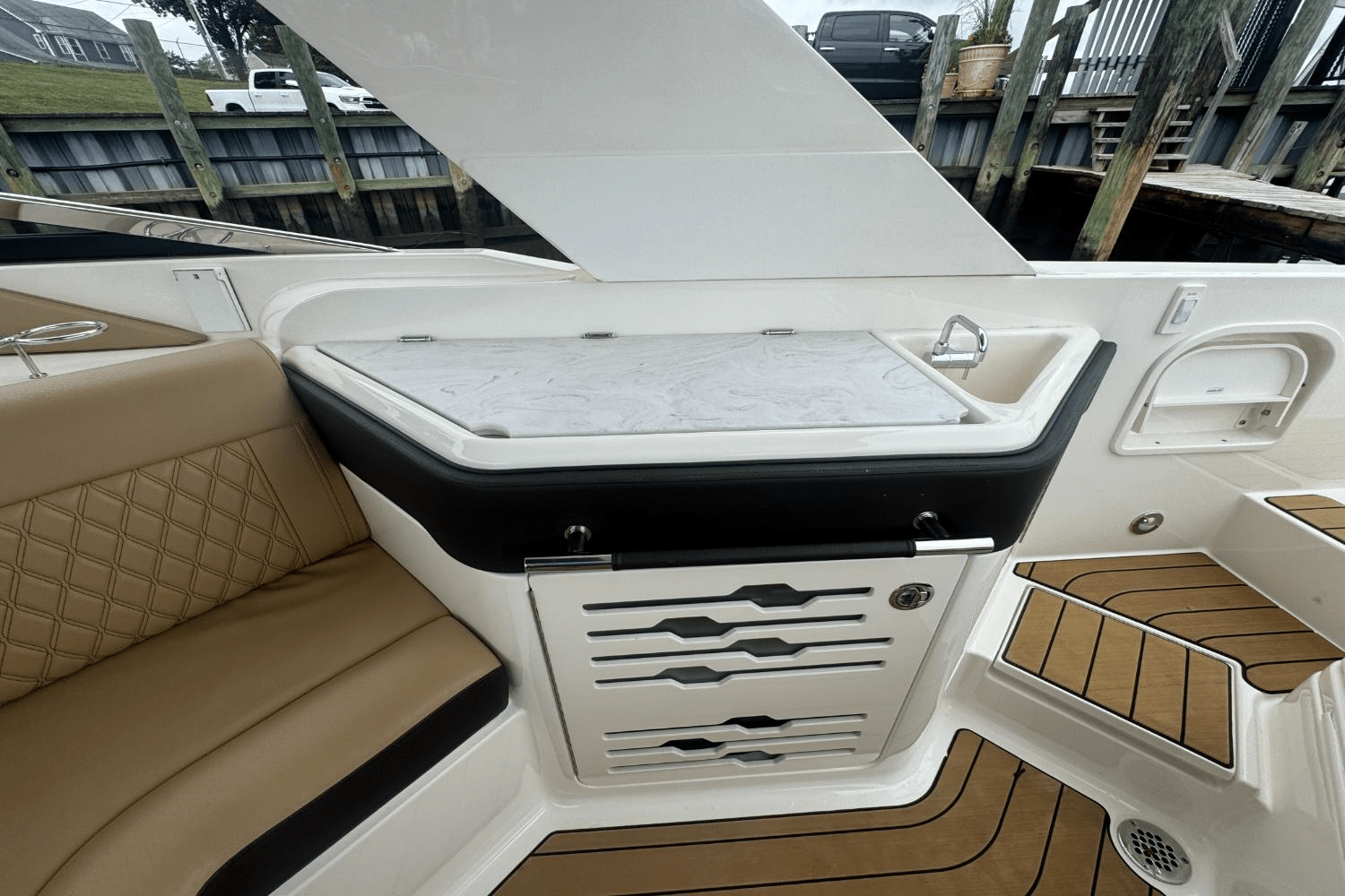 2023 Sea Ray SLX 310 Outboard Image Thumbnail #17