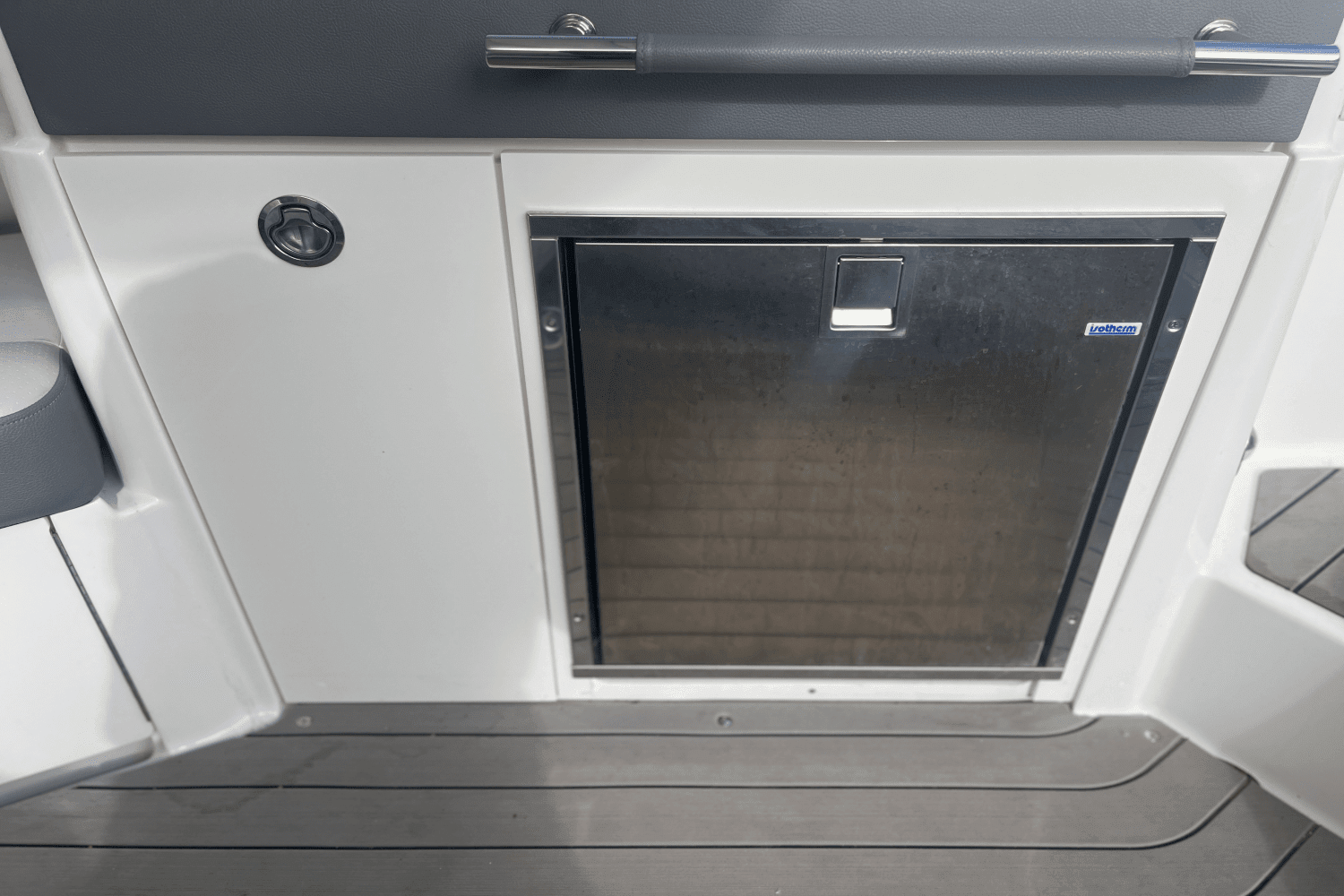 2022 Sea Ray 350 SLX Image Thumbnail #18