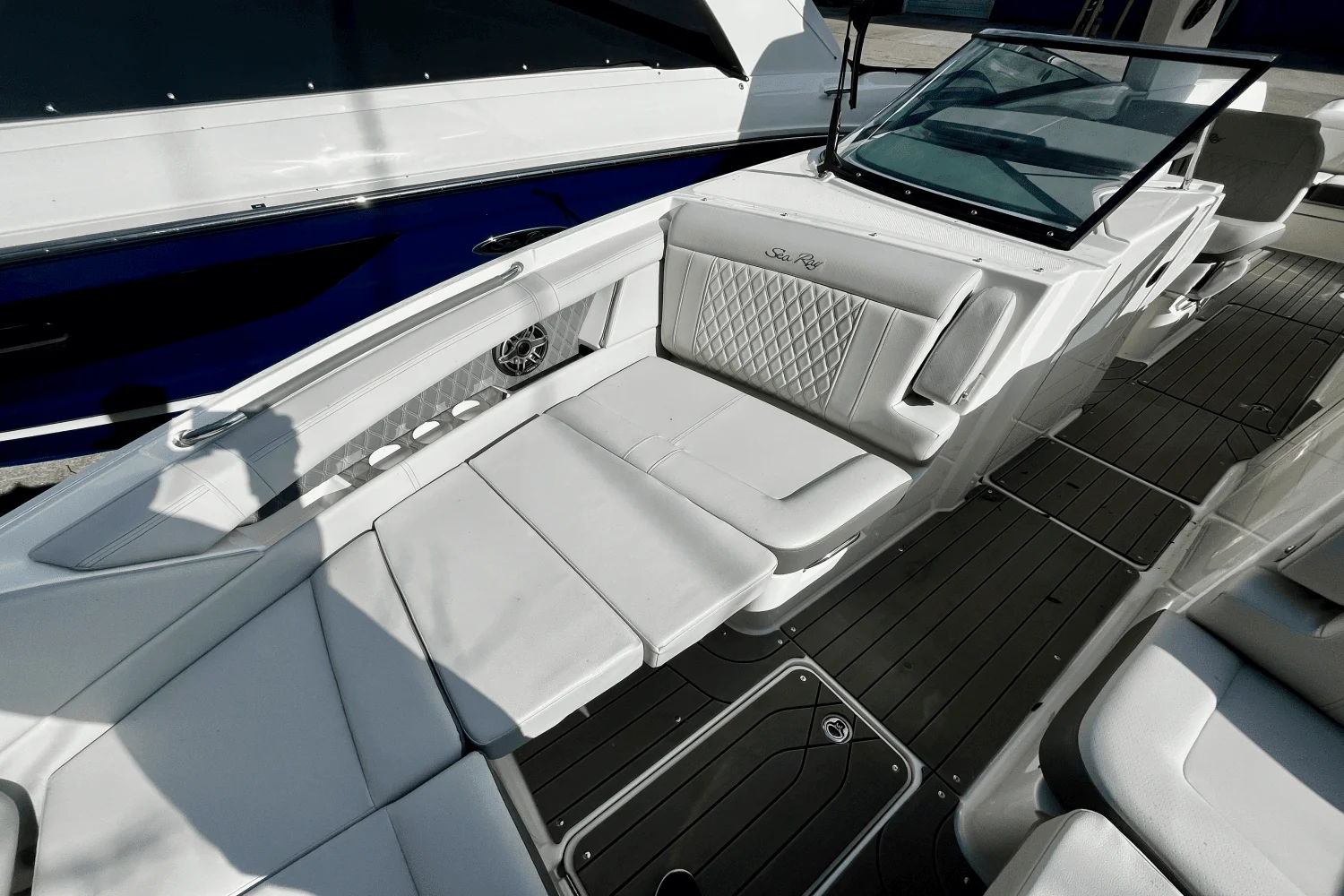 2022 Sea Ray 350 SLX Image Thumbnail #39