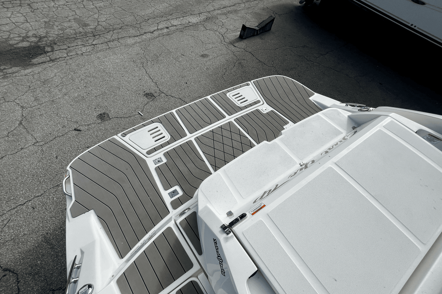 2022 Sea Ray 350 SLX Image Thumbnail #10