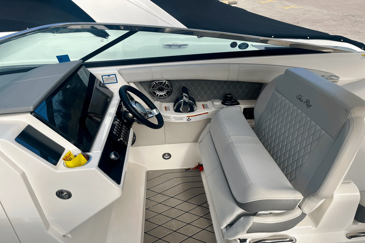 2022 Sea Ray 350 SLX Image Thumbnail #29