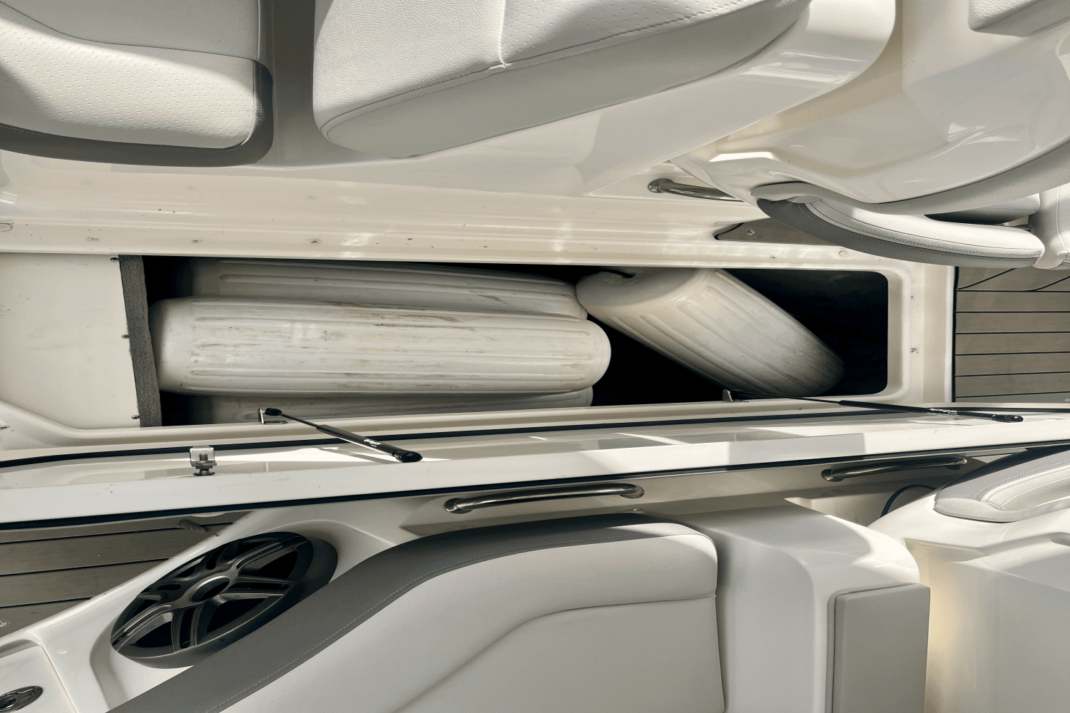 2022 Sea Ray 350 SLX Image Thumbnail #36