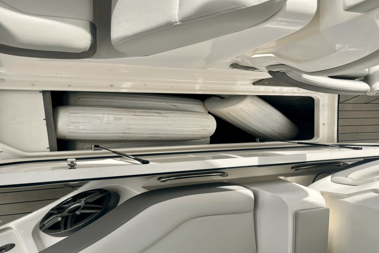 2022 Sea Ray 350 SLX Image Thumbnail #36