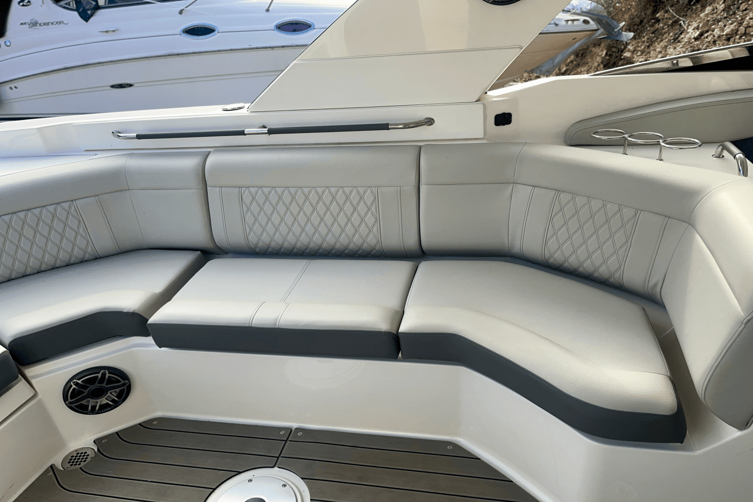 2022 Sea Ray 350 SLX Image Thumbnail #26