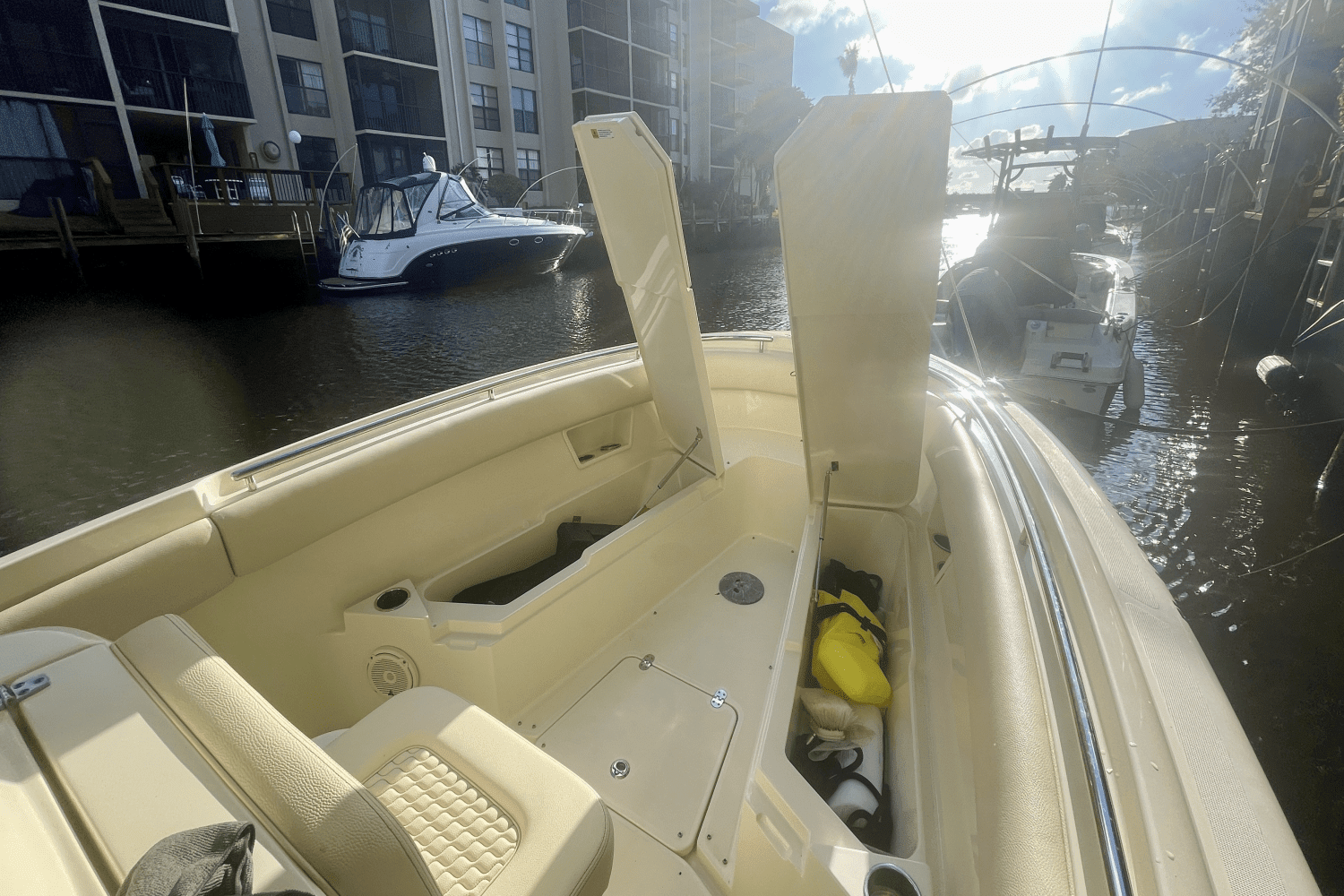 2019 Chris-Craft CATALINA 27 Image Thumbnail #19