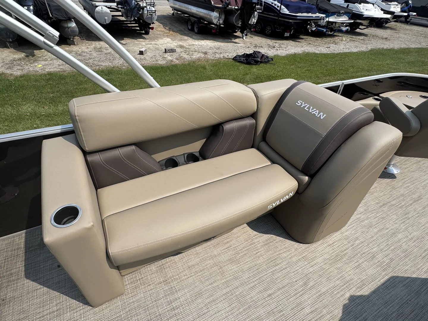 2025 Sylvan MIRAGE 8520 Image Thumbnail #13