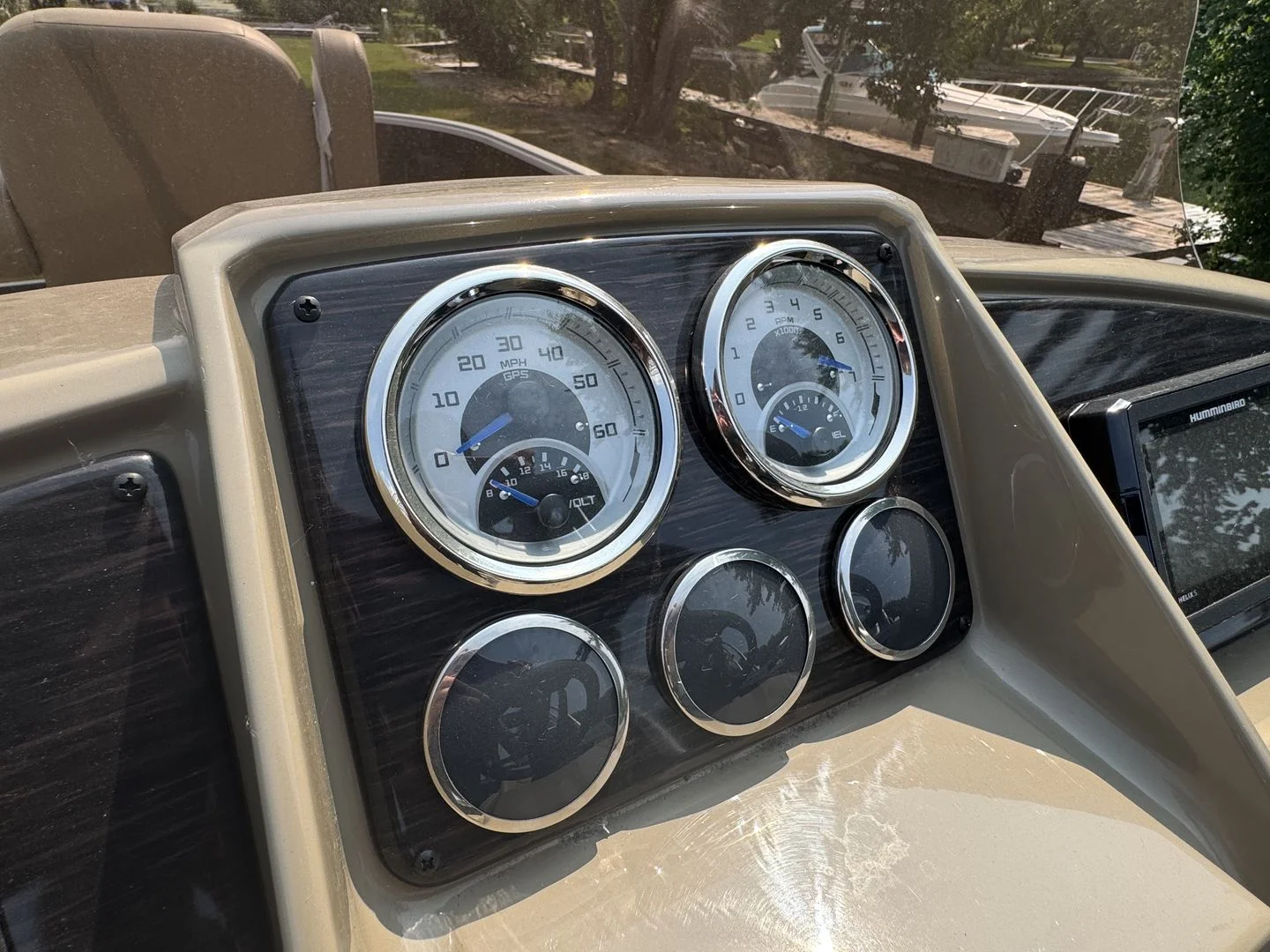 2025 Sylvan MIRAGE 8520 Image Thumbnail #7