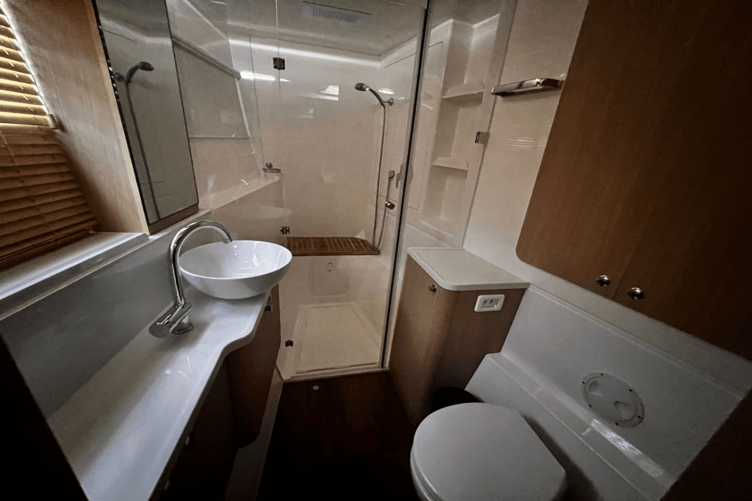 2024 Aquila 42 Image Thumbnail #16