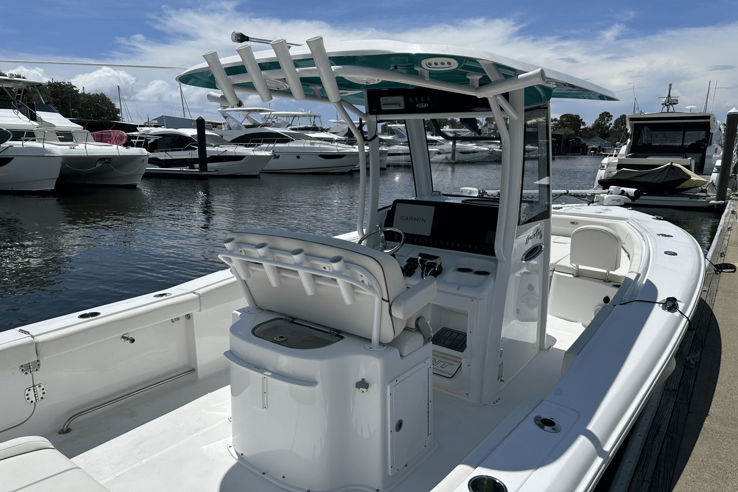 2022 Sea Hunt 27 GAME FISH Image Thumbnail #3