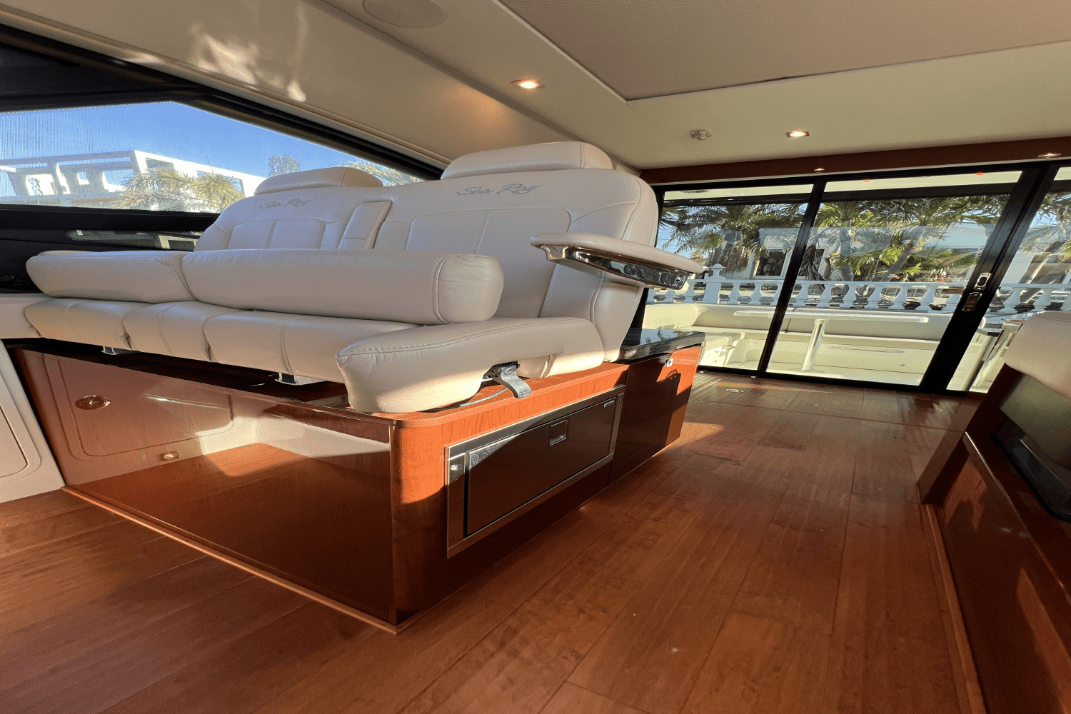 2016 Sea Ray 470 SUNDANCER Image Thumbnail #16