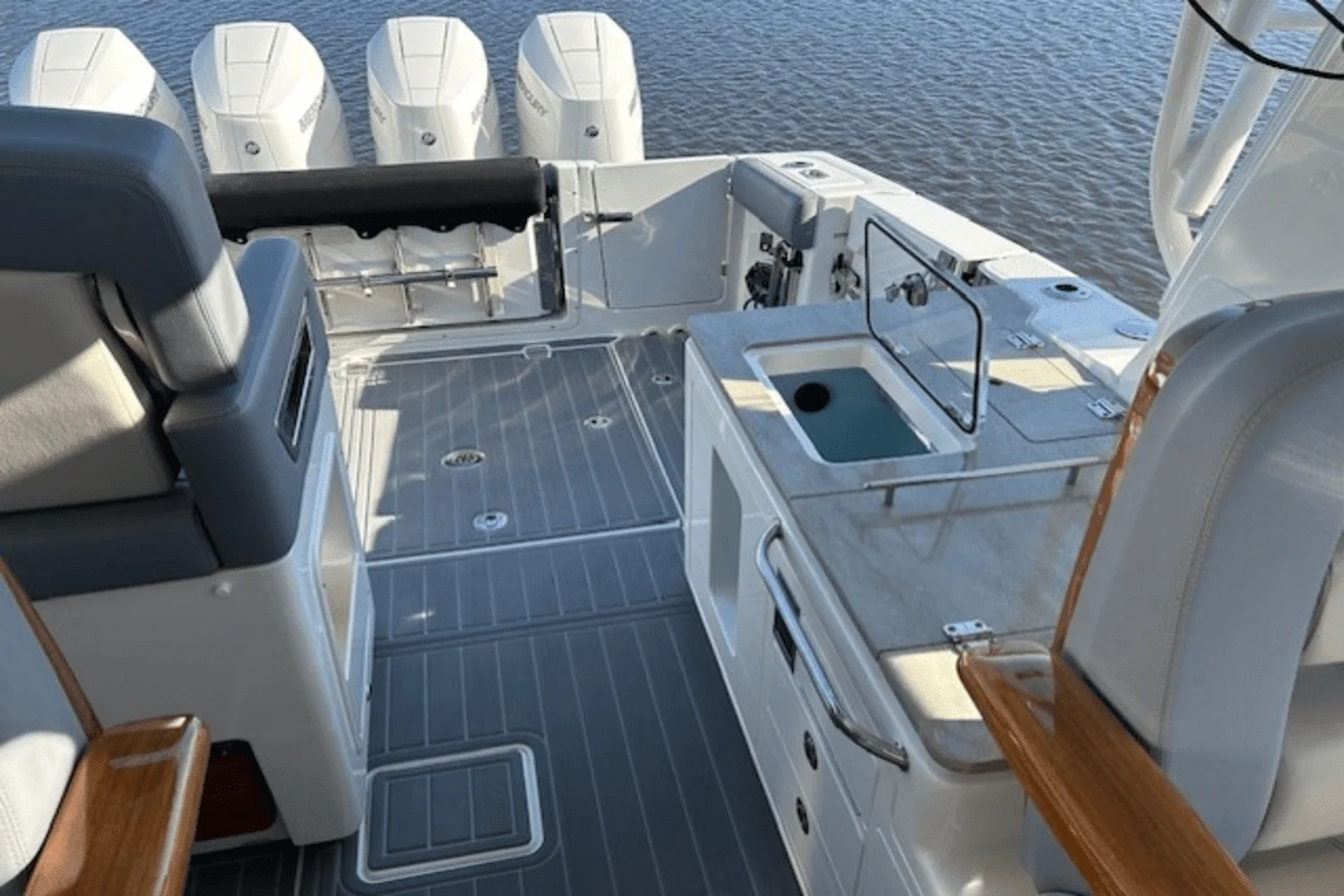 2024 Boston Whaler 380 REALM Image Thumbnail #13