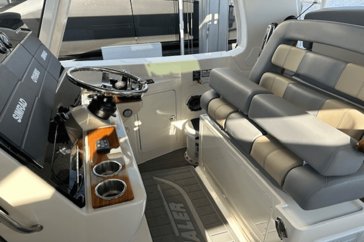 2024 Boston Whaler 380 REALM Image Thumbnail #19