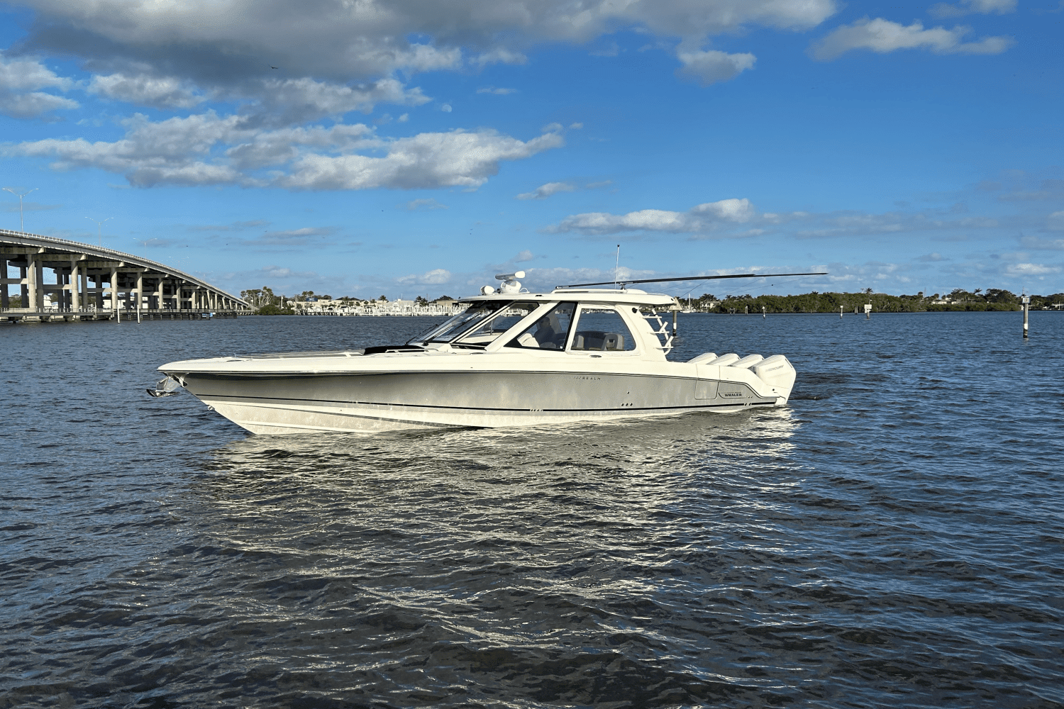 2024 Boston Whaler 380 REALM Image Thumbnail #2