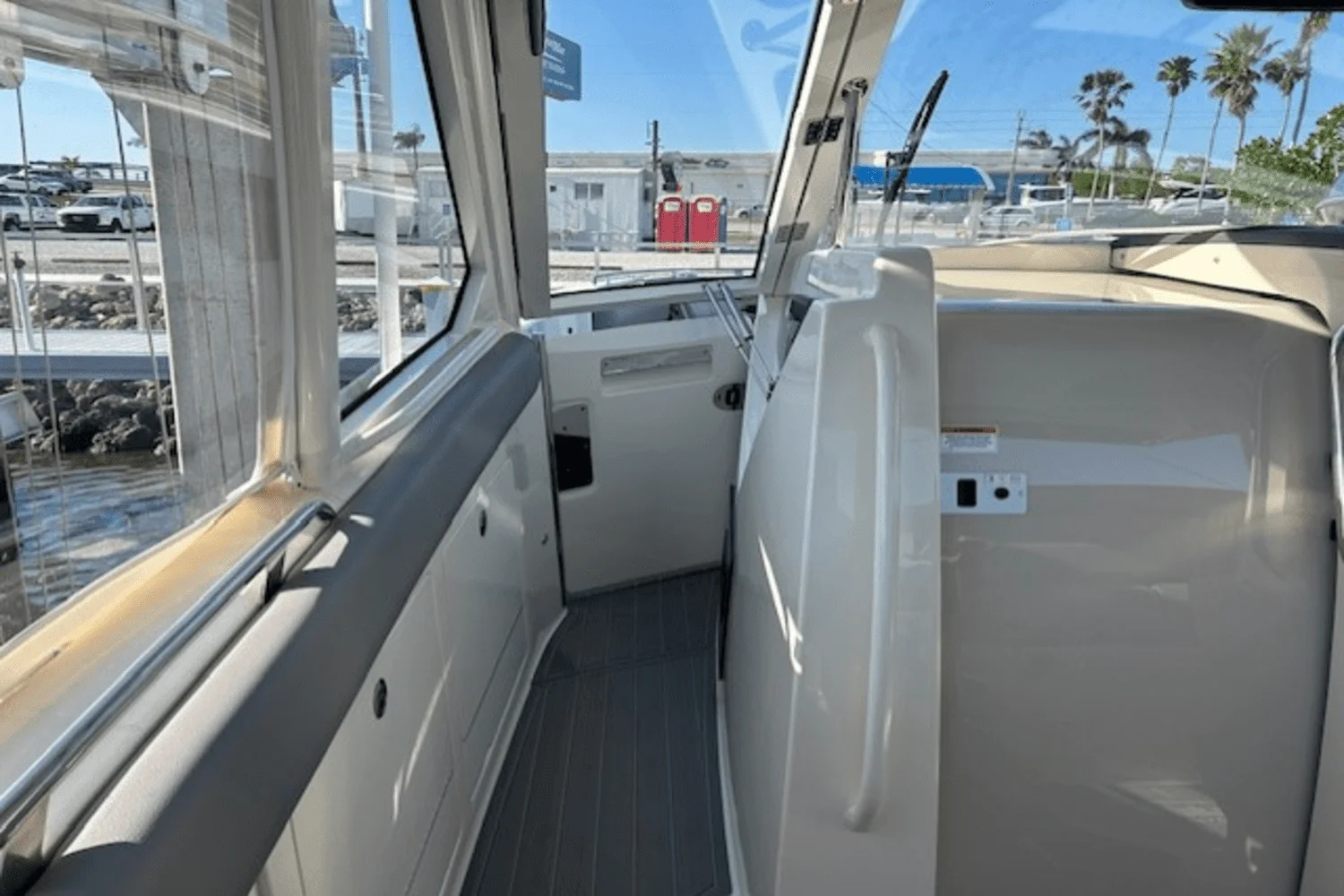 2024 Boston Whaler 380 REALM Image Thumbnail #23