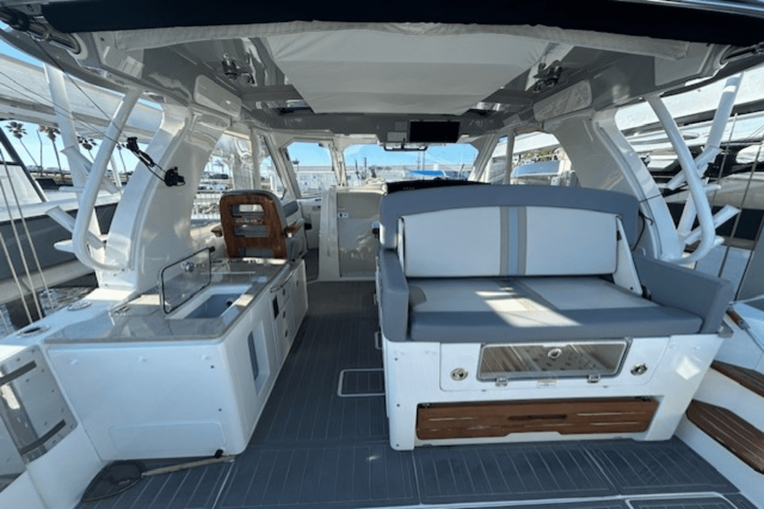 2024 Boston Whaler 380 REALM Image Thumbnail #12