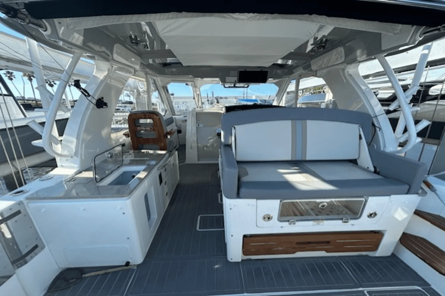 2024 Boston Whaler 380 REALM Image Thumbnail #12