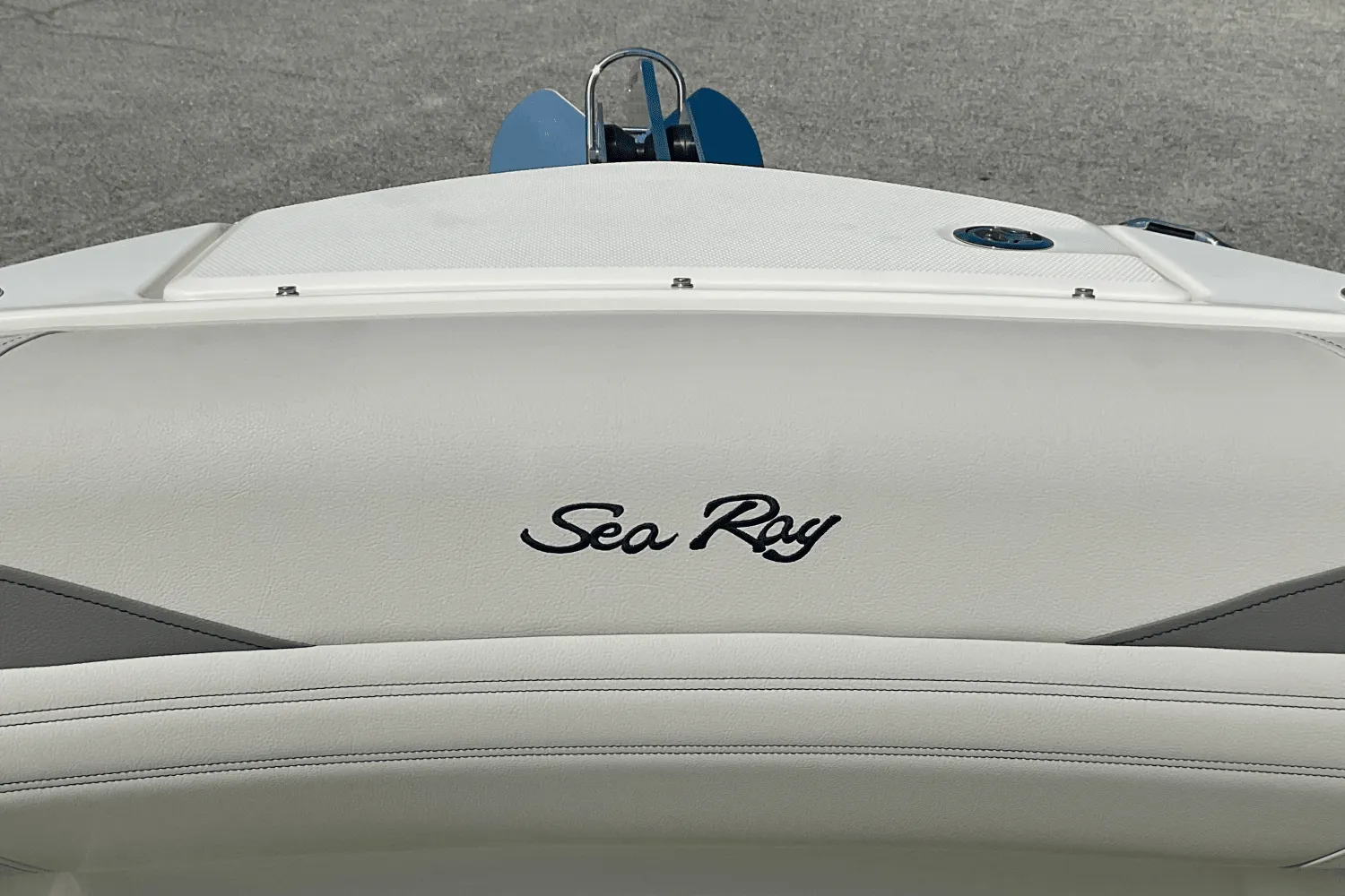 2025 Sea Ray SLX 260 Outboard Image Thumbnail #34