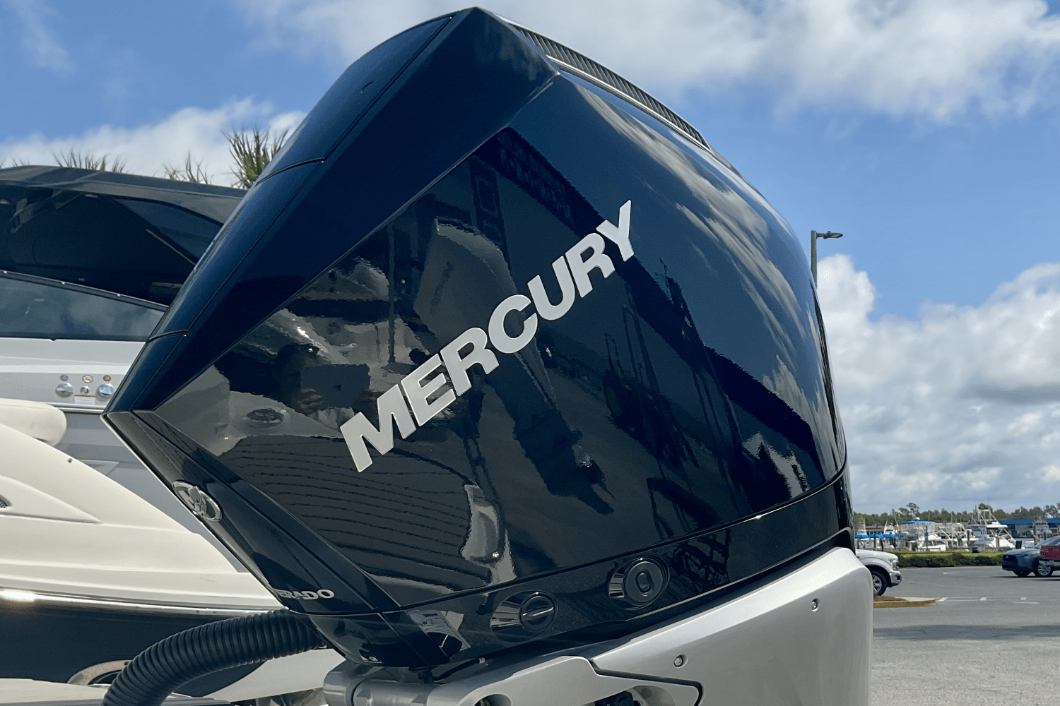 2025 Sea Ray SLX 260 Outboard Image Thumbnail #6