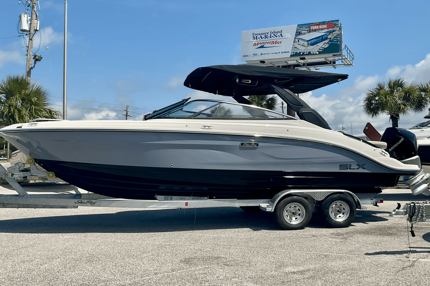 2025 Sea Ray SLX 260 Outboard Image Thumbnail #0
