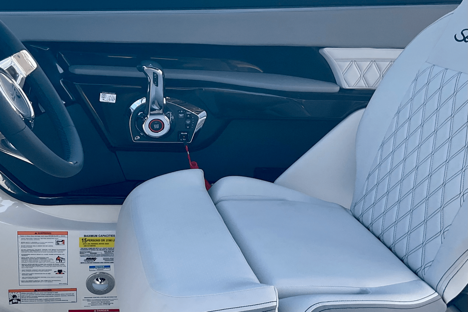 2025 Sea Ray SLX 260 Outboard Image Thumbnail #23