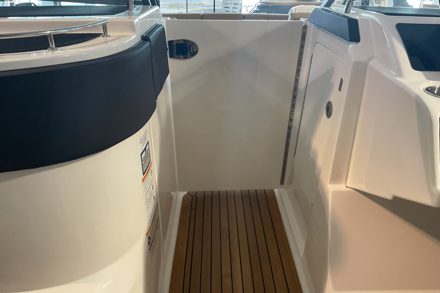 2026 Sea Ray 310SLX-OB Image Thumbnail #28
