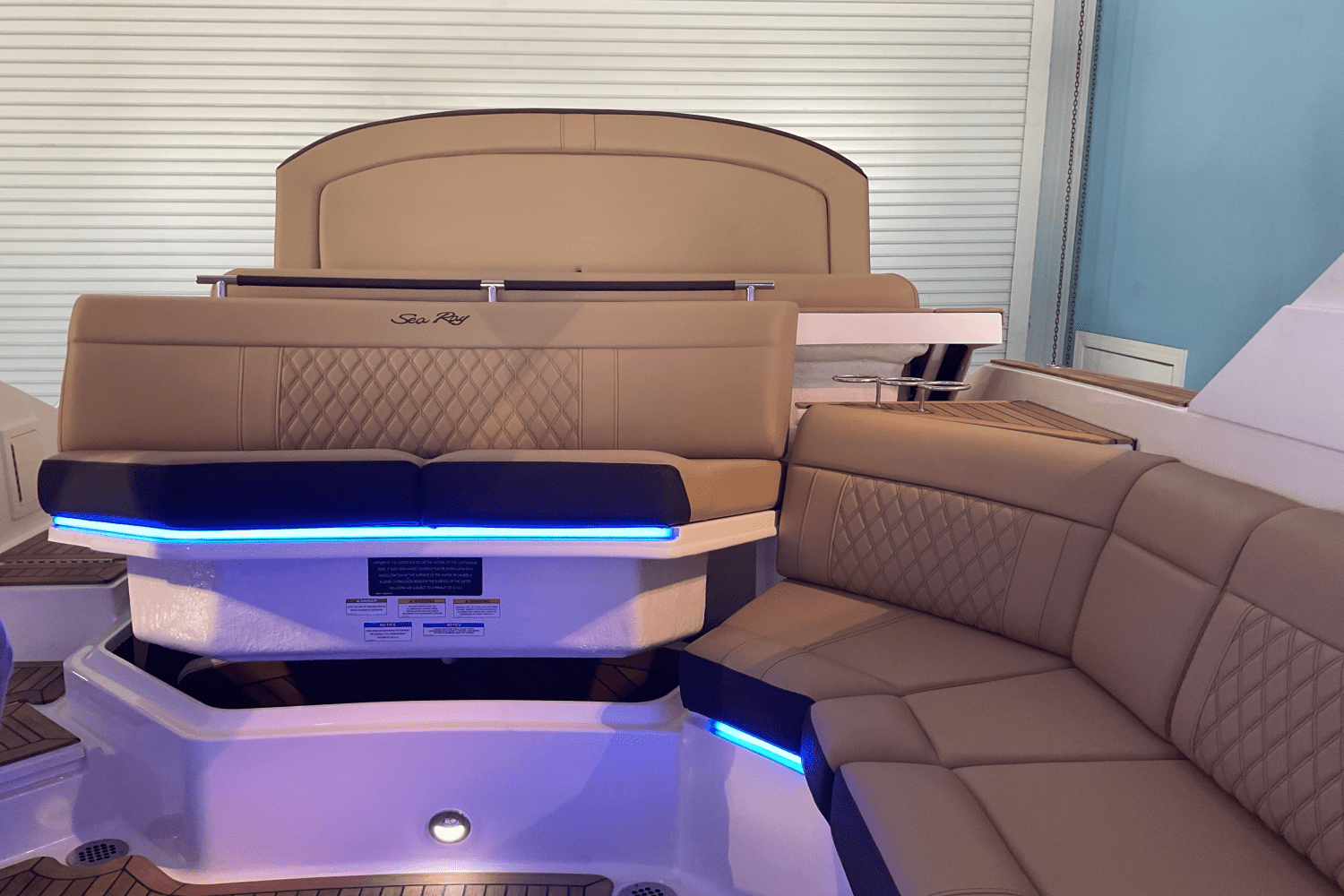 2026 Sea Ray 310SLX-OB Image Thumbnail #43