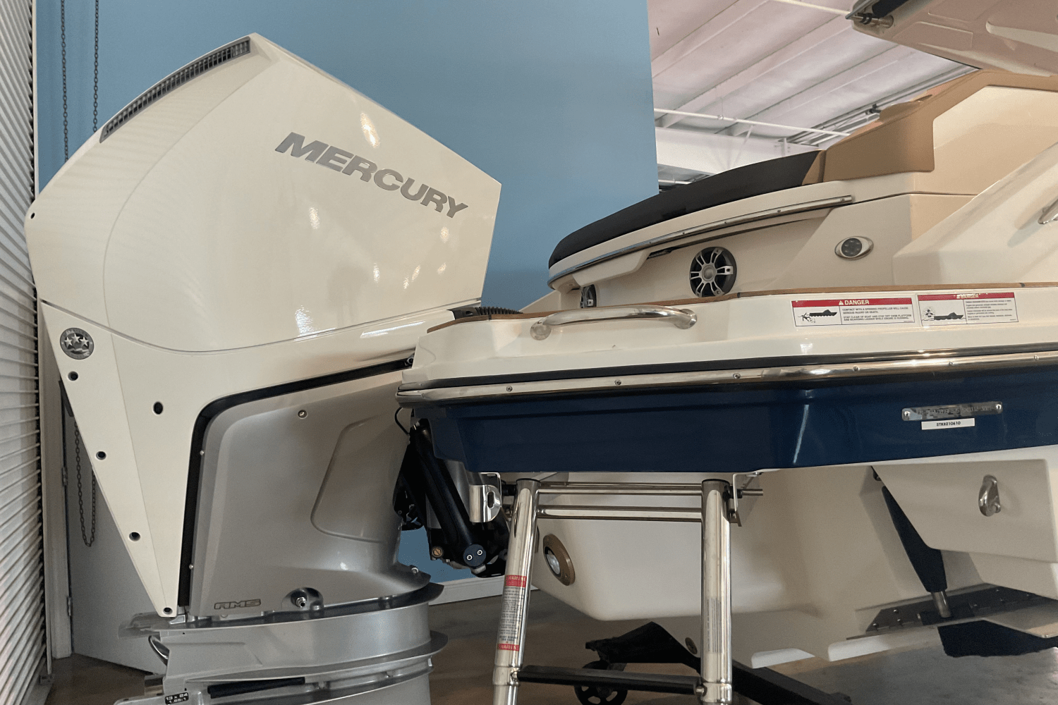 2026 Sea Ray 310SLX-OB Image Thumbnail #4