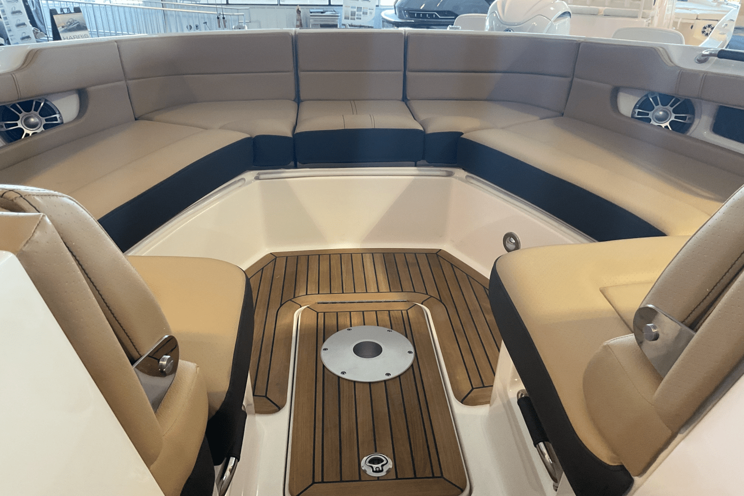 2026 Sea Ray 310SLX-OB Image Thumbnail #15