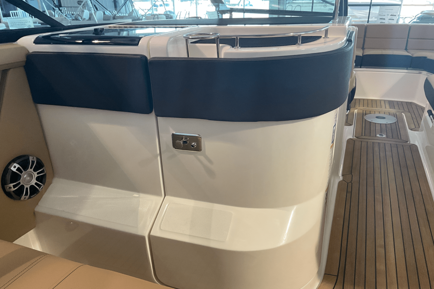 2026 Sea Ray 310SLX-OB Image Thumbnail #24