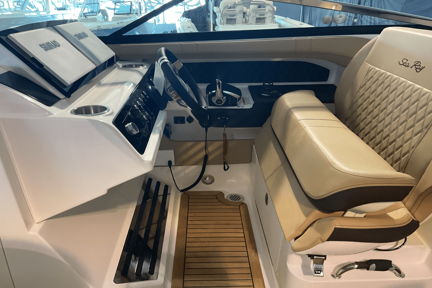 2026 Sea Ray 310SLX-OB Image Thumbnail #17