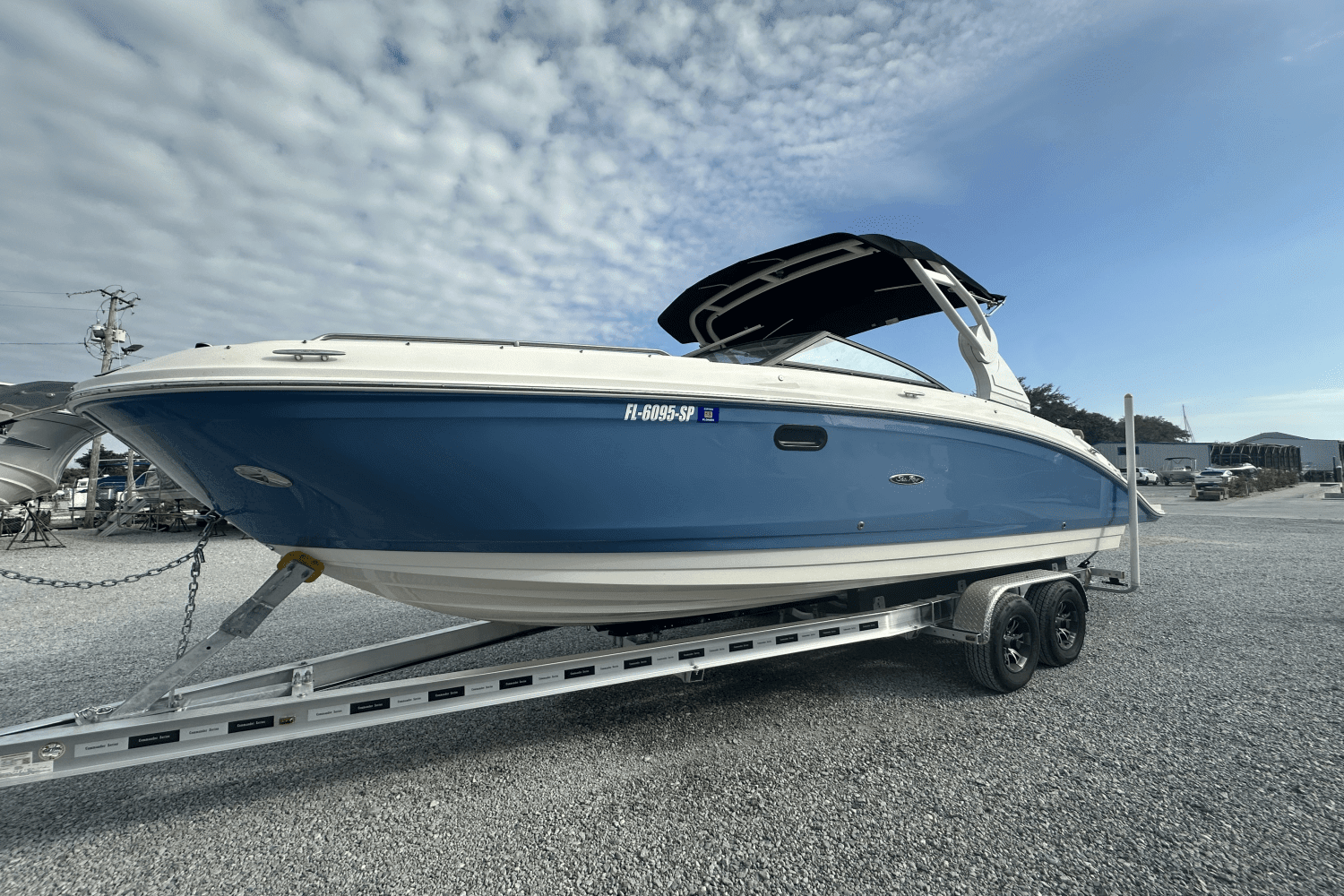 2020 Sea Ray 270 SDX-OB Image Thumbnail #3