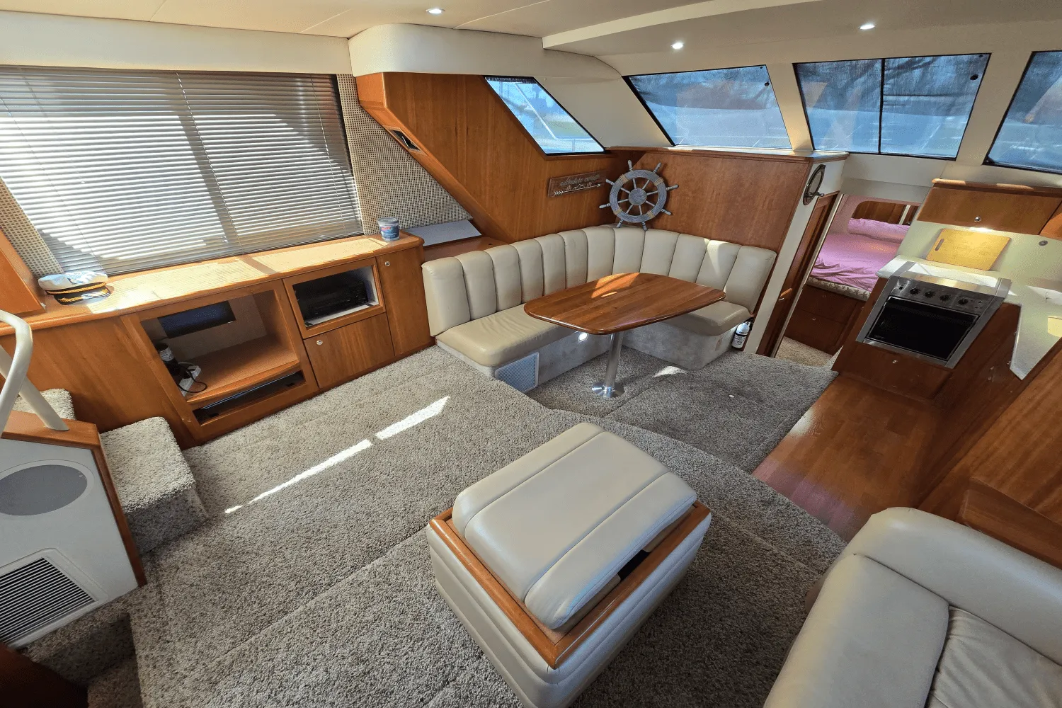 2001 Silverton 392 MOTOR YACHT Image Thumbnail #31