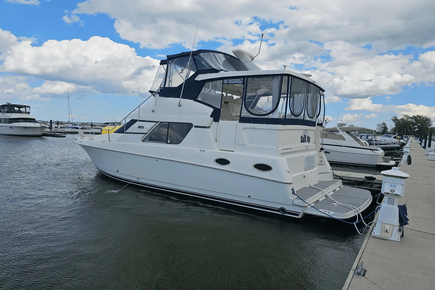 2001 Silverton 392 MOTOR YACHT Image Thumbnail #5