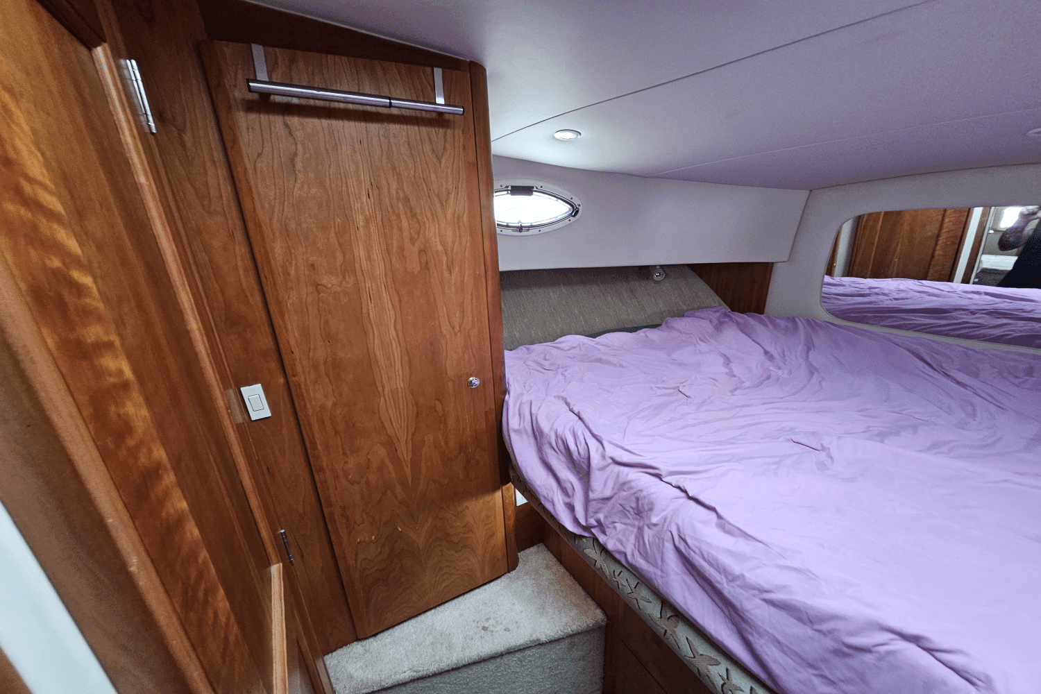 2001 Silverton
                                                             392 MOTOR YACHT Image Thumbnail #24