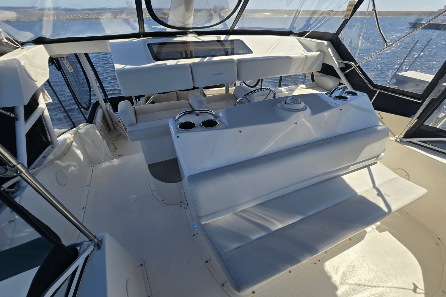 2001 Silverton 392 MOTOR YACHT Image Thumbnail #17