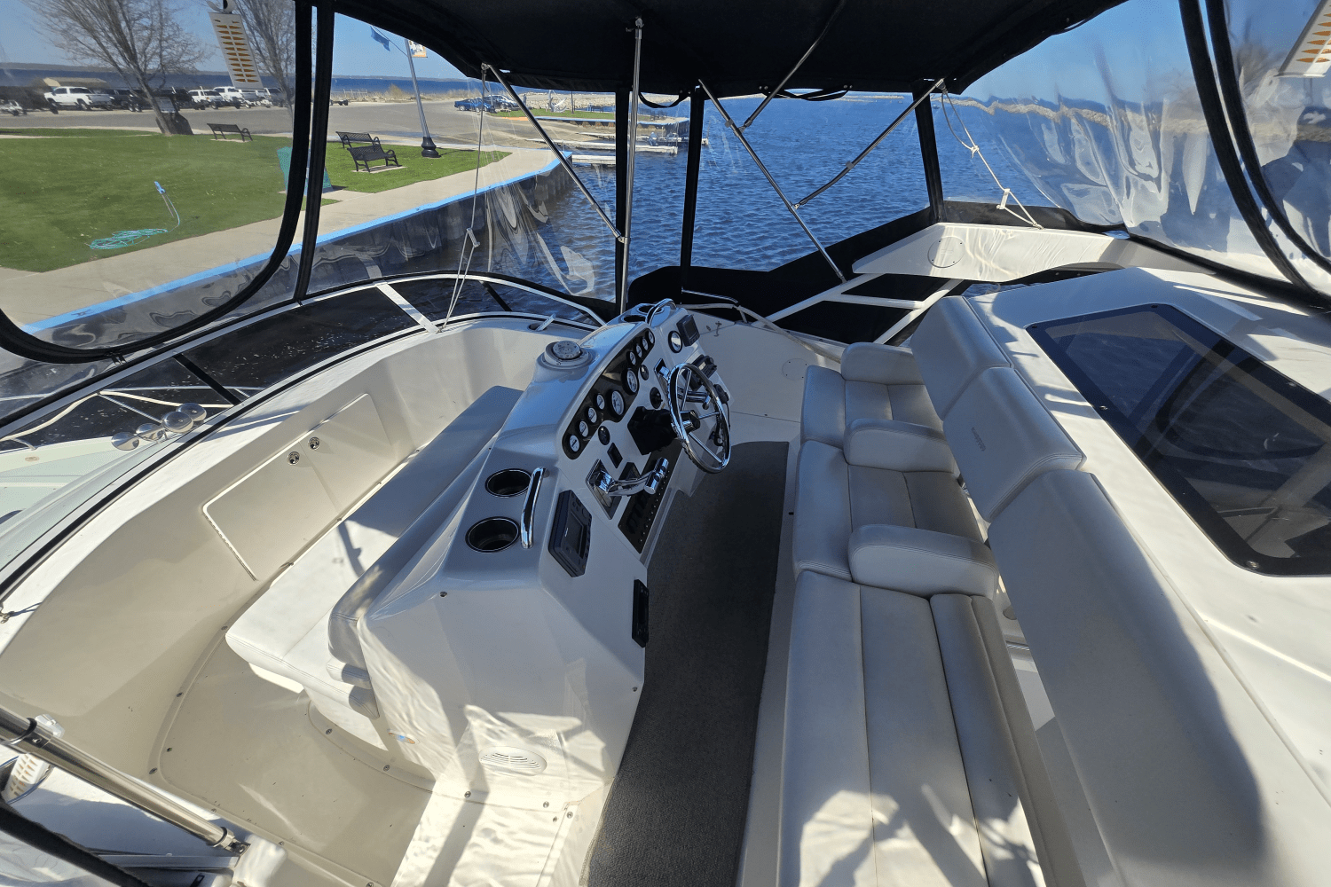 2001 Silverton 392 MOTOR YACHT Image Thumbnail #14