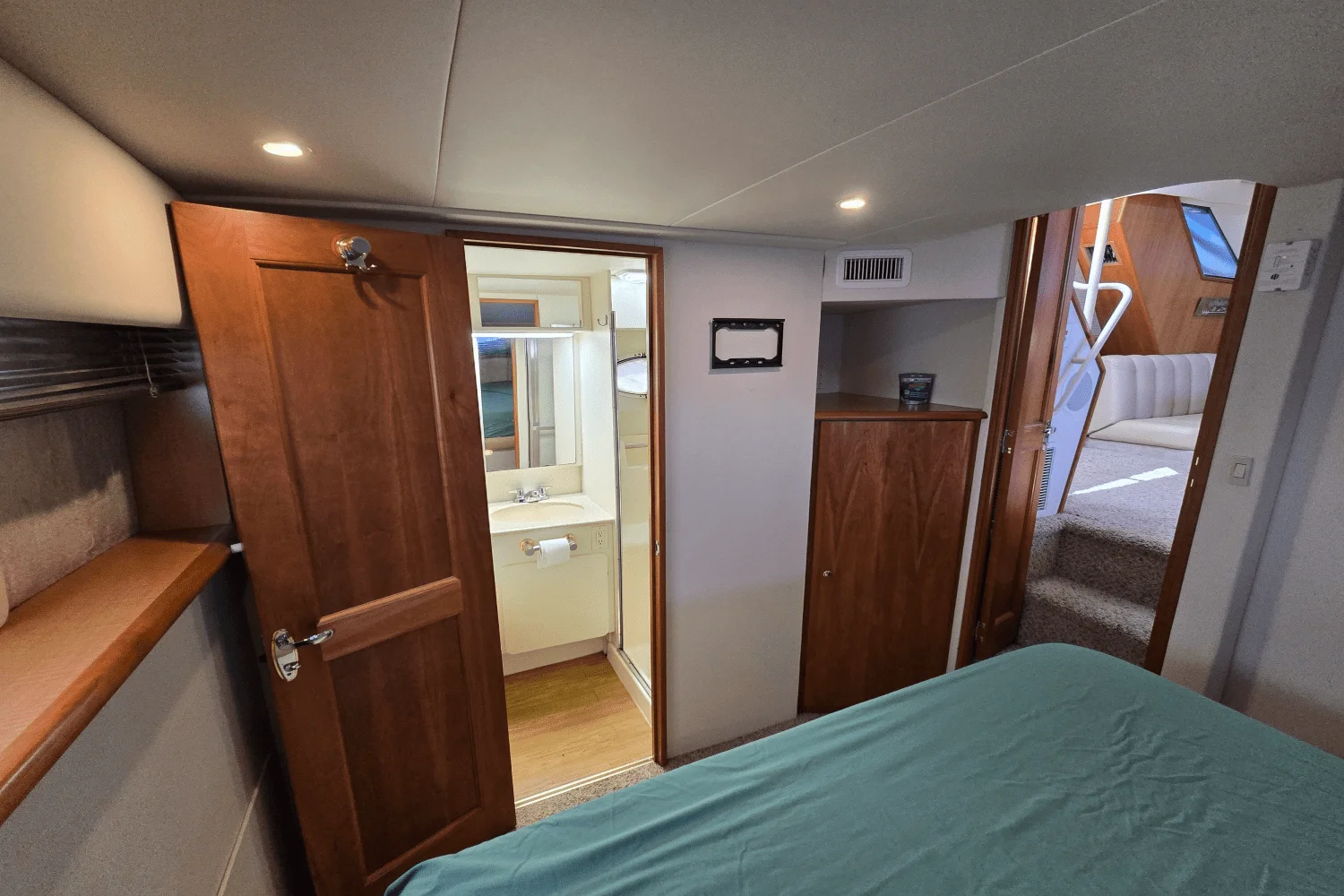 2001 Silverton 392 MOTOR YACHT Image Thumbnail #49