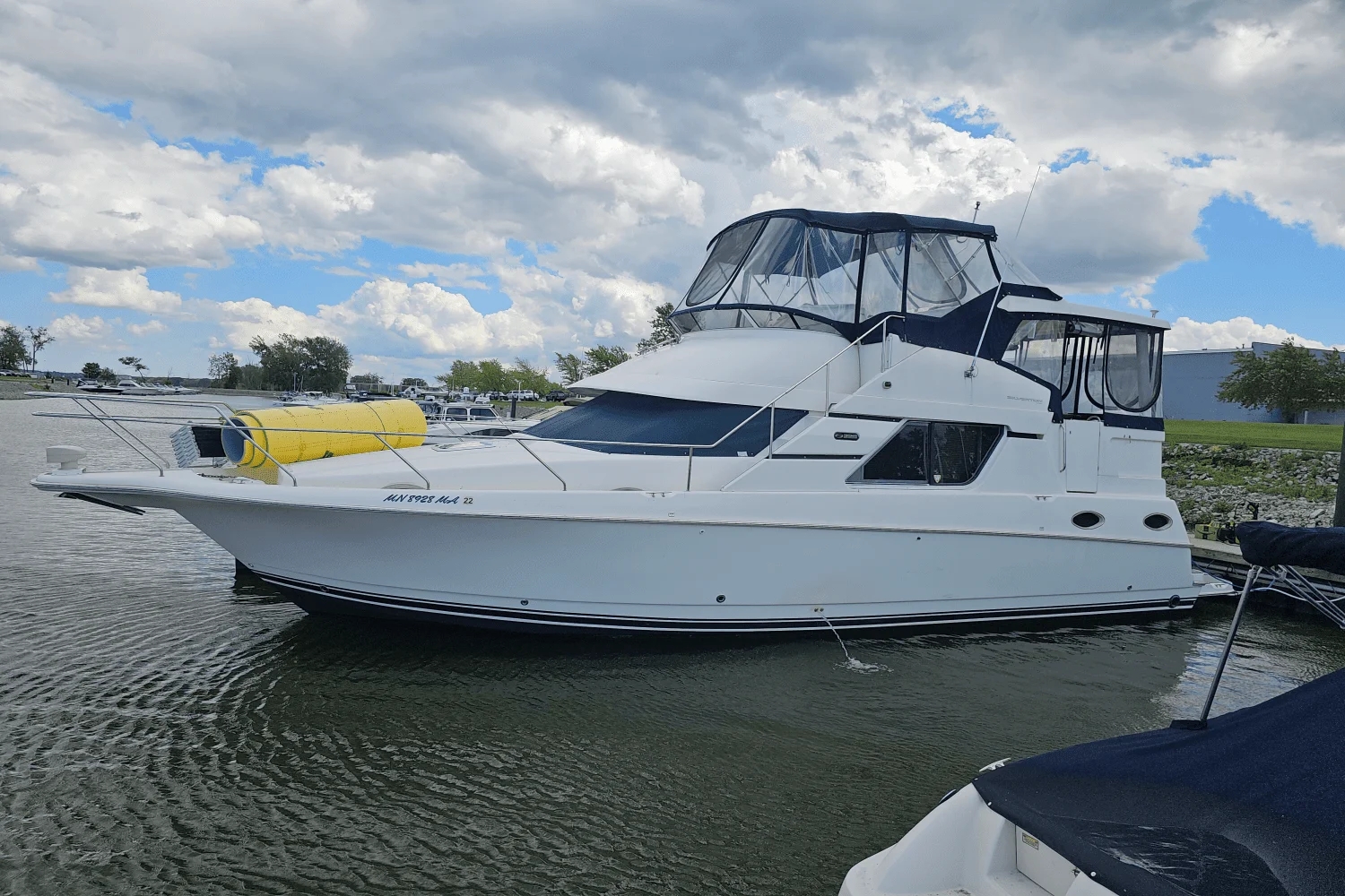 2001 Silverton 392 MOTOR YACHT Image Thumbnail #1