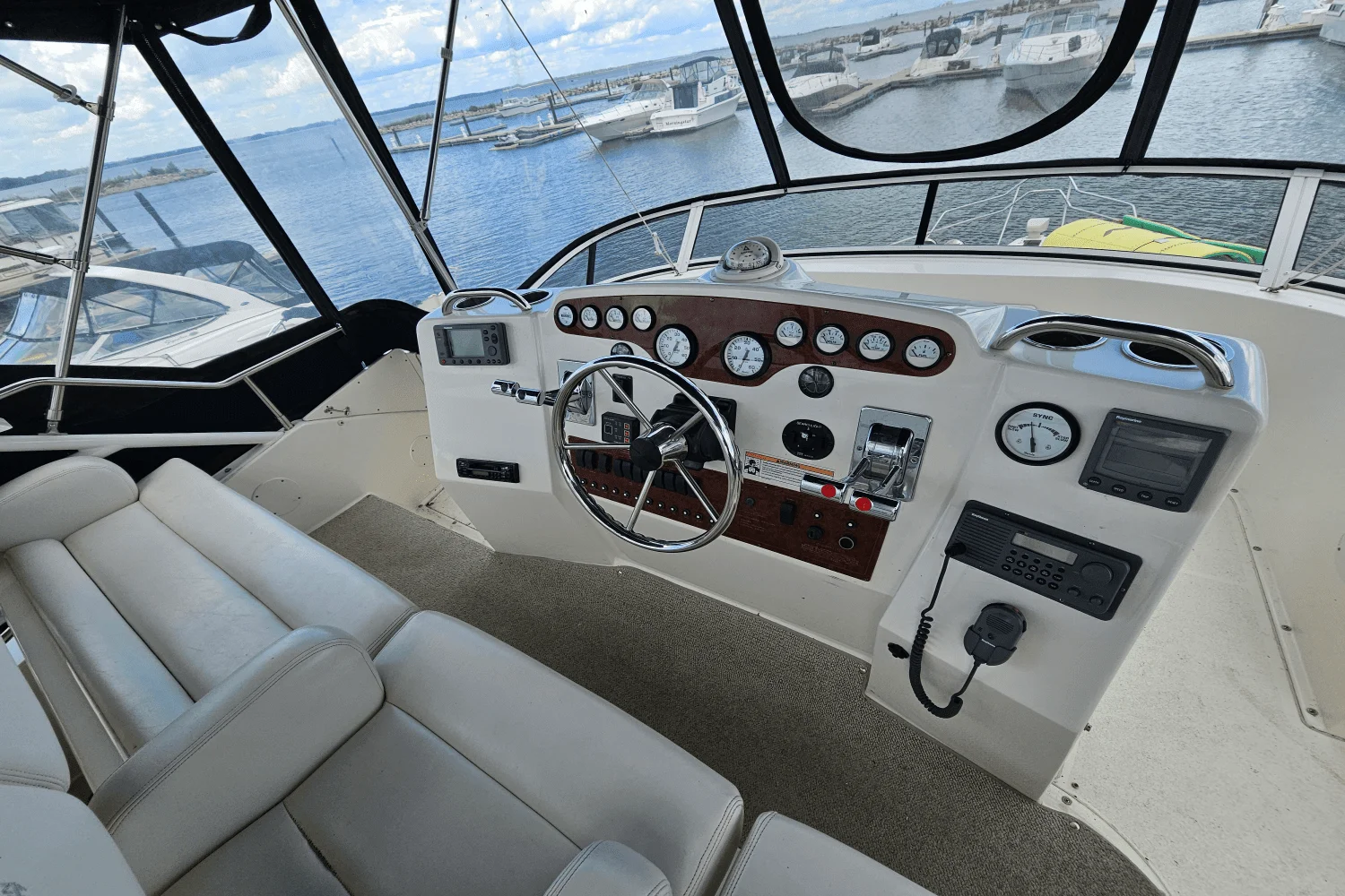 2001 Silverton 392 MOTOR YACHT Image Thumbnail #12