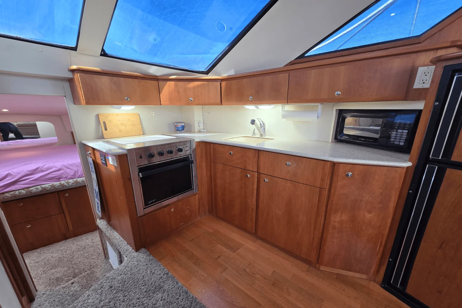 2001 Silverton 392 MOTOR YACHT Image Thumbnail #32