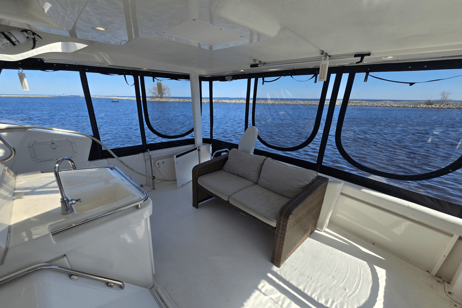 2001 Silverton 392 MOTOR YACHT Image Thumbnail #19