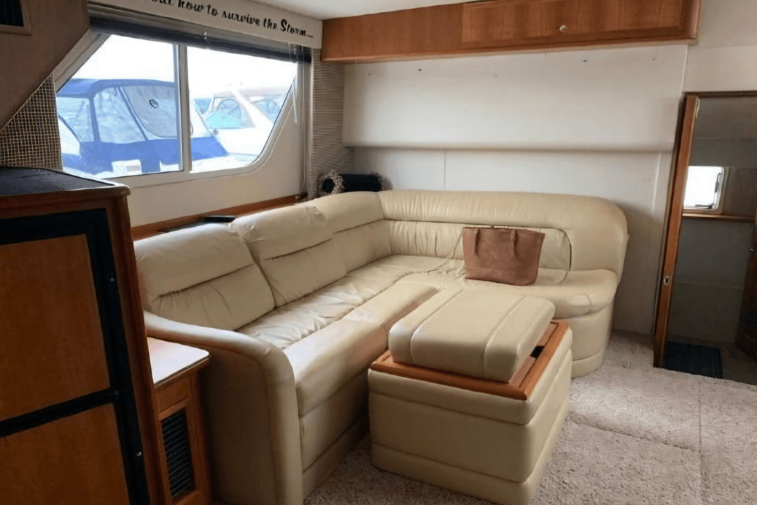 2001 Silverton
                                                             392 MOTOR YACHT Image Thumbnail #17