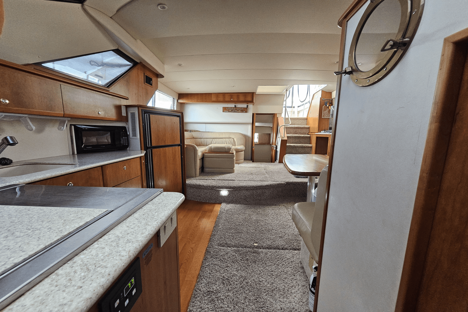 2001 Silverton
                                                             392 MOTOR YACHT Image Thumbnail #18