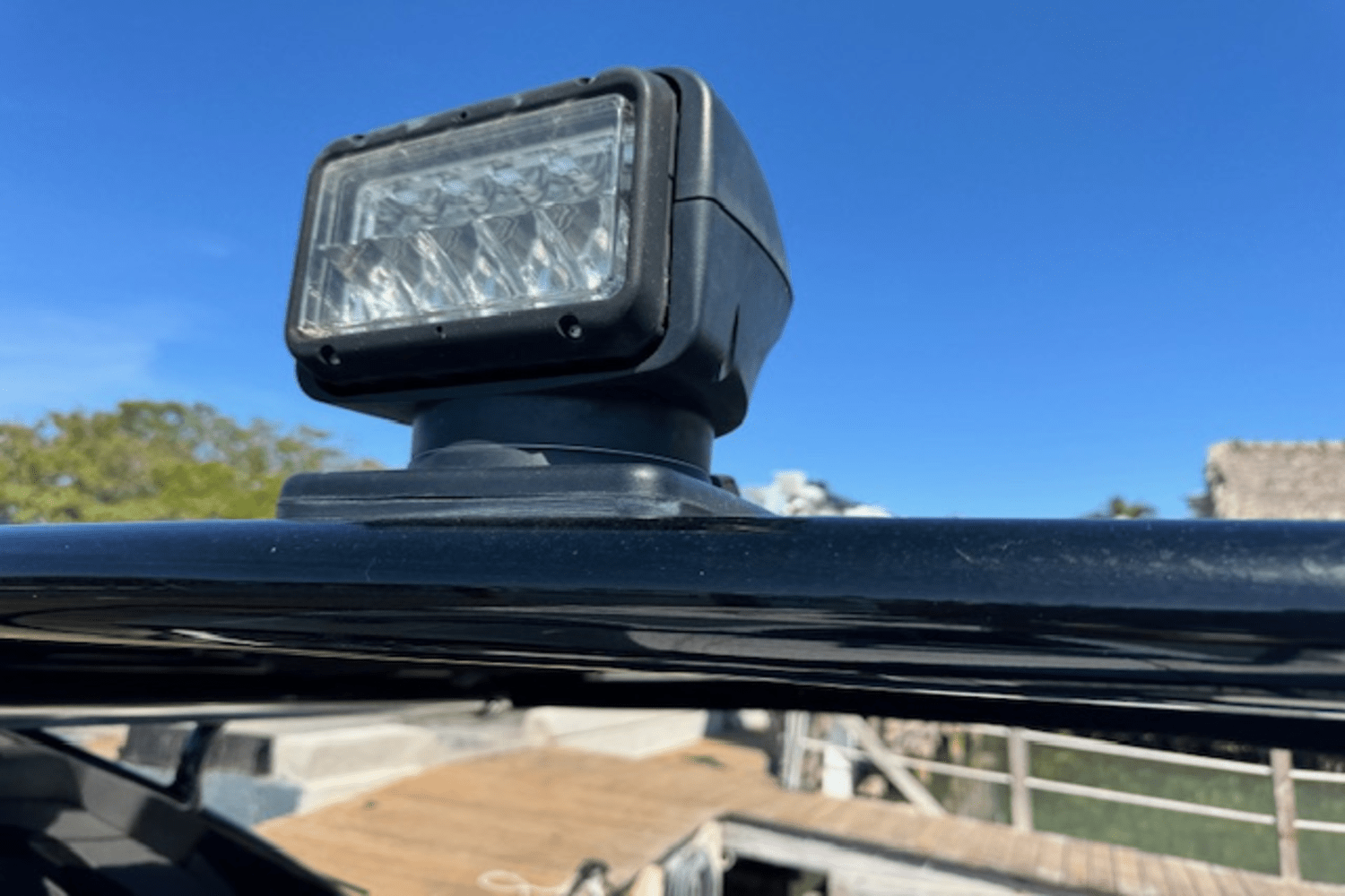 2019 Cruisers Yachts 338 GLS OB Image Thumbnail #6