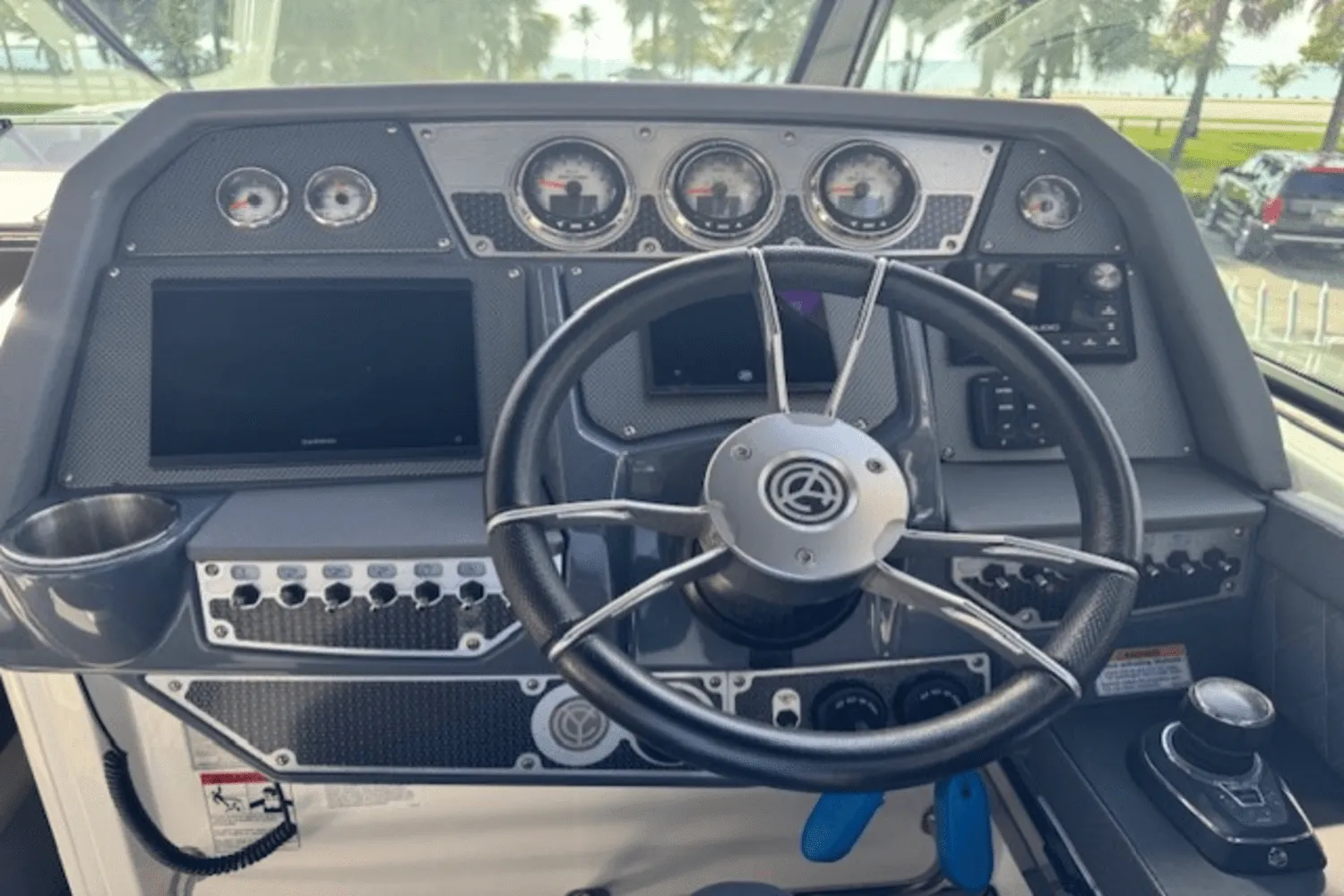 2019 Cruisers Yachts 338 GLS OB Image Thumbnail #31