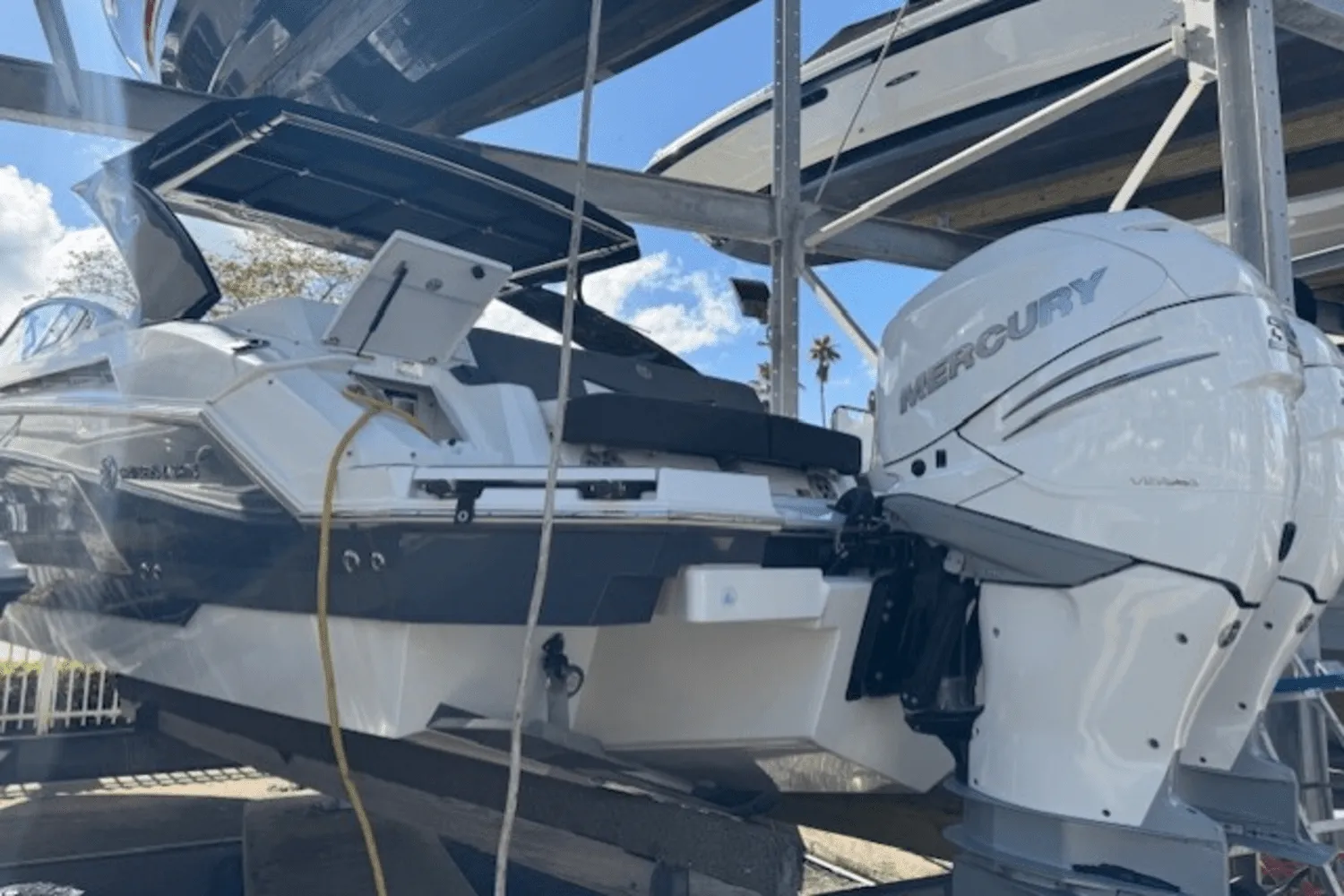 2019 Cruisers Yachts 338 GLS OB Image Thumbnail #64