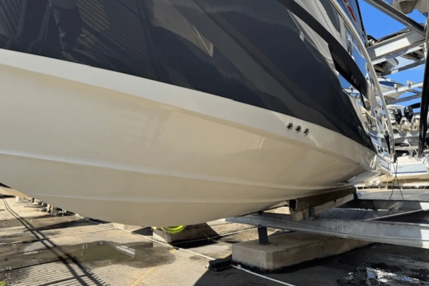 2019 Cruisers Yachts 338 GLS OB Image Thumbnail #62