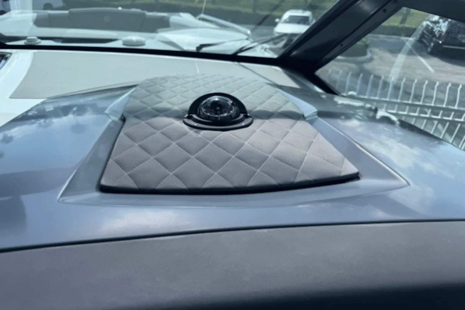 2019 Cruisers Yachts 338 GLS OB Image Thumbnail #32